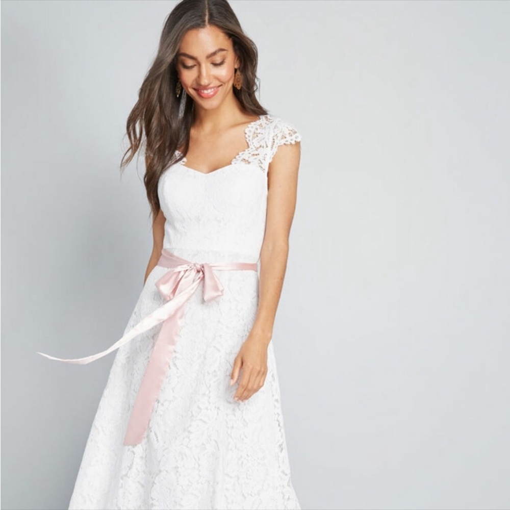 ModCloth ceremonial magic lace maxi dress. Never worn.